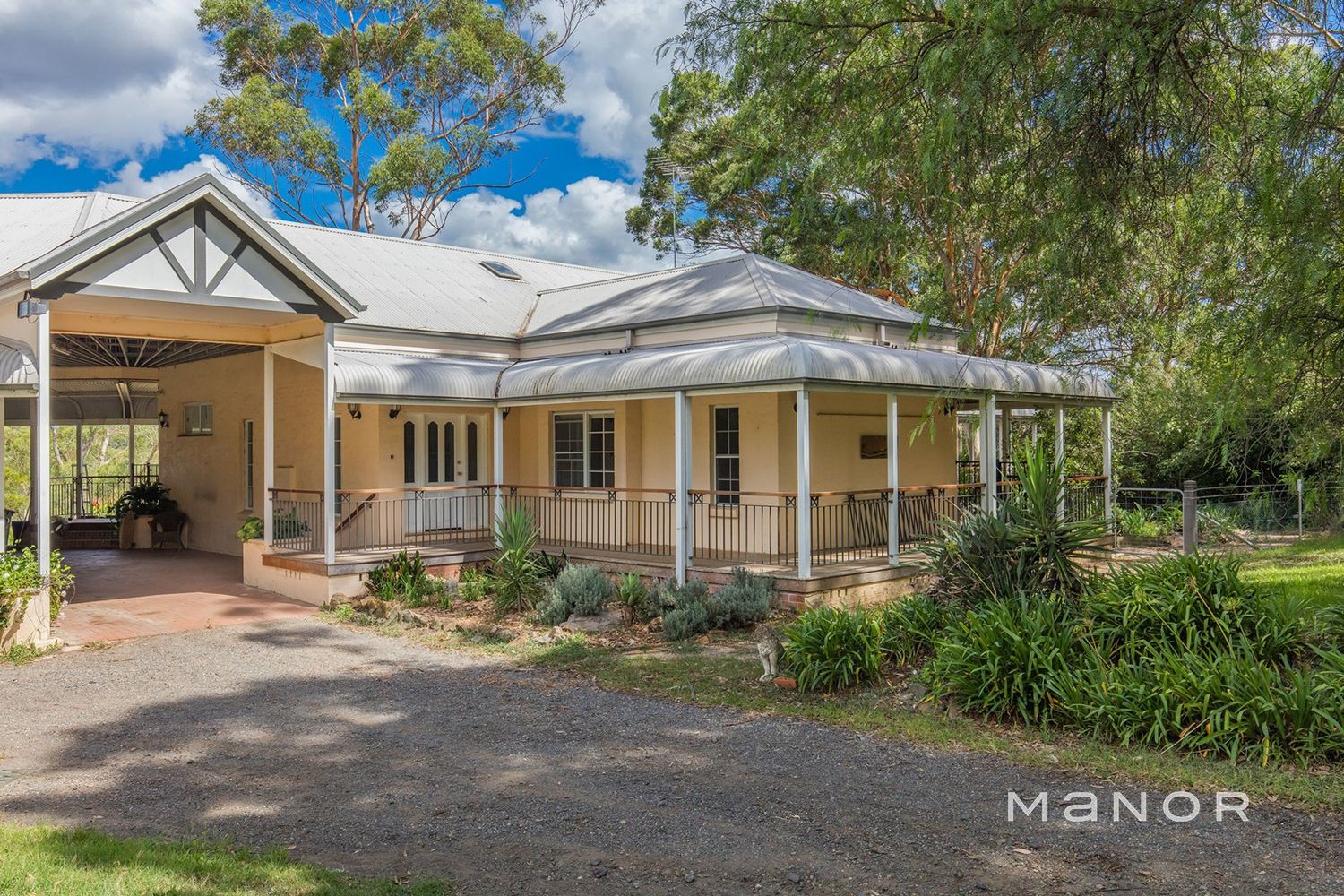 3 bedrooms House in 15 Henstock Road ARCADIA NSW, 2159