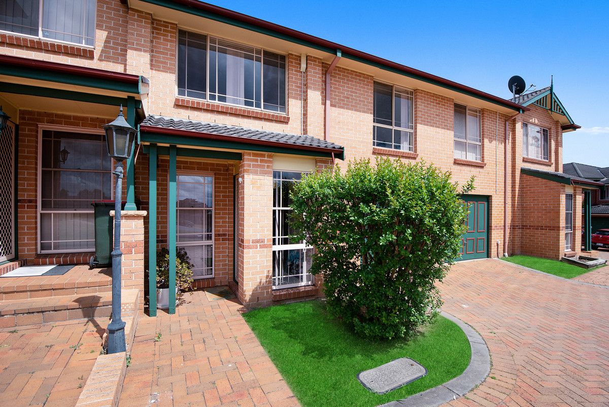 21/6 Parkholme Circuit, Englorie Park NSW 2560, Image 0