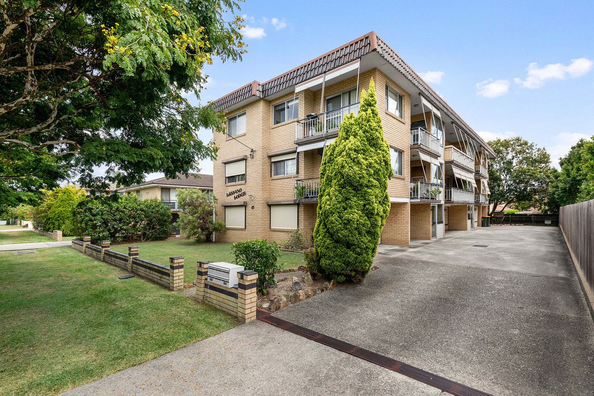 2 bedrooms Apartment / Unit / Flat in 4/17 View Street CHERMSIDE QLD, 4032