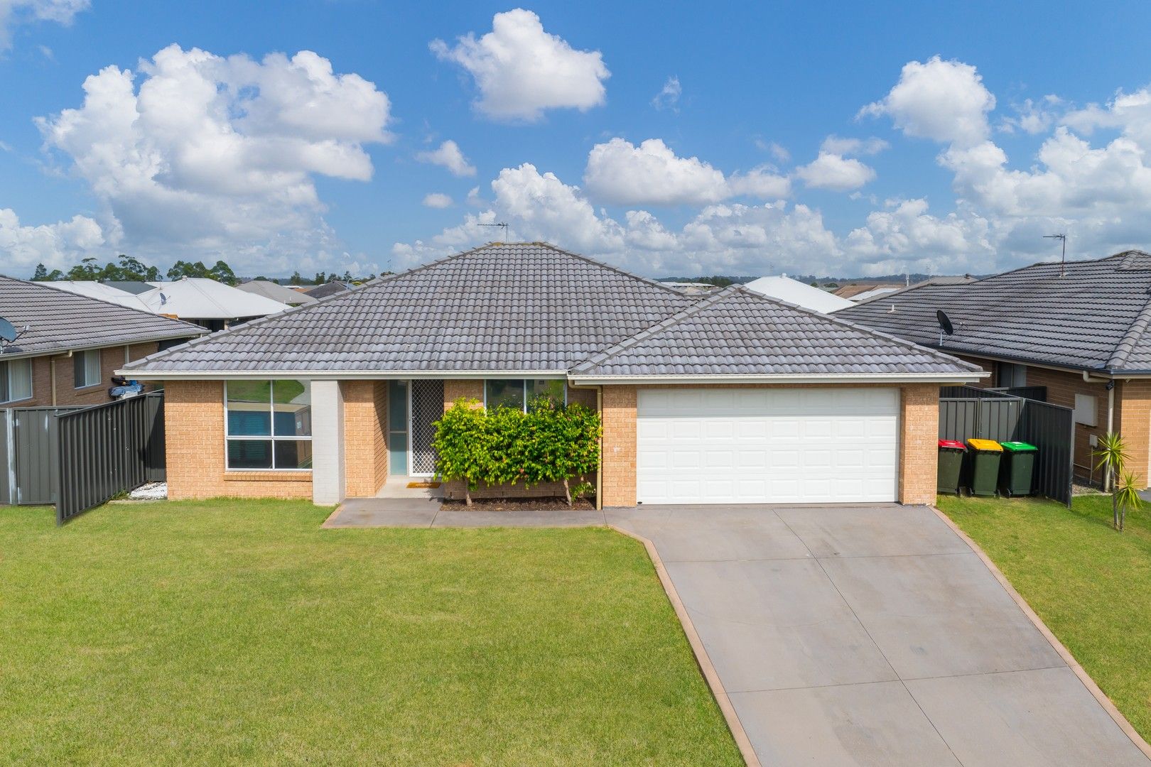 7 Hepburn Close, Rutherford NSW 2320, Image 0