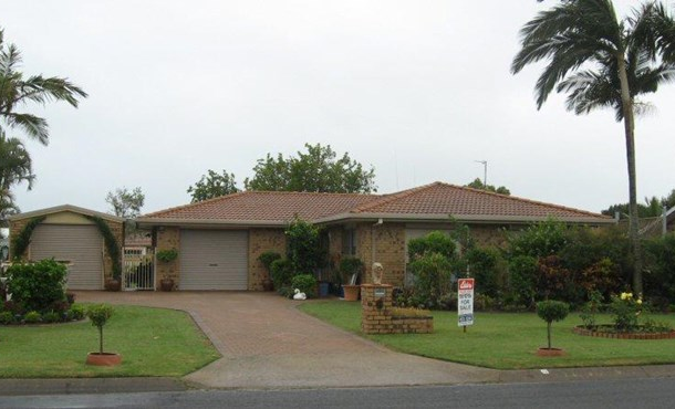 9 Lakeside Court, Torquay QLD 4655