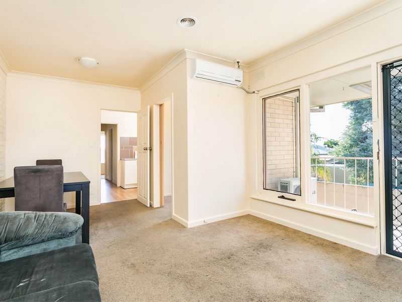 4 / 16 Russell Street East, Rosewater SA 5013, Image 1