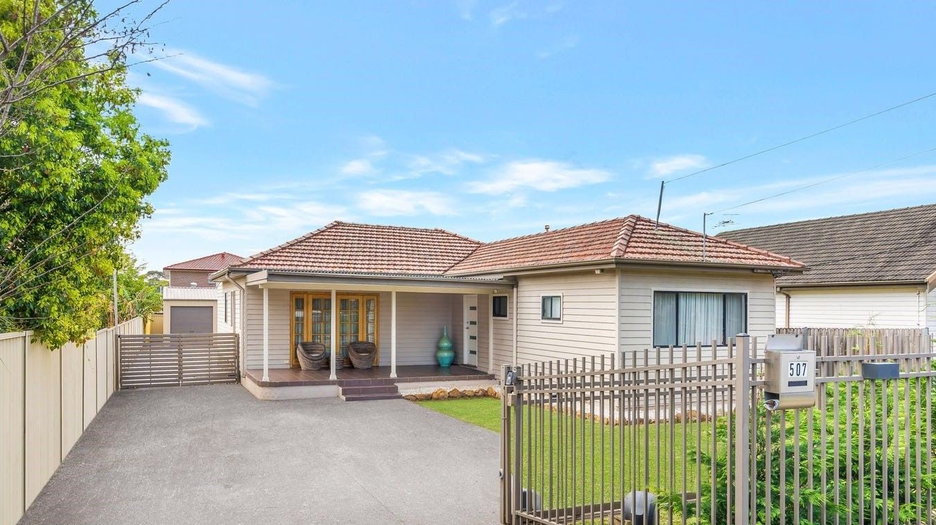 3 bedrooms House in 507 The Horsley Drive FAIRFIELD NSW, 2165