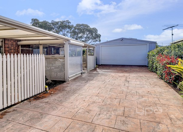 8 Bienias Crescent, Tootgarook VIC 3941