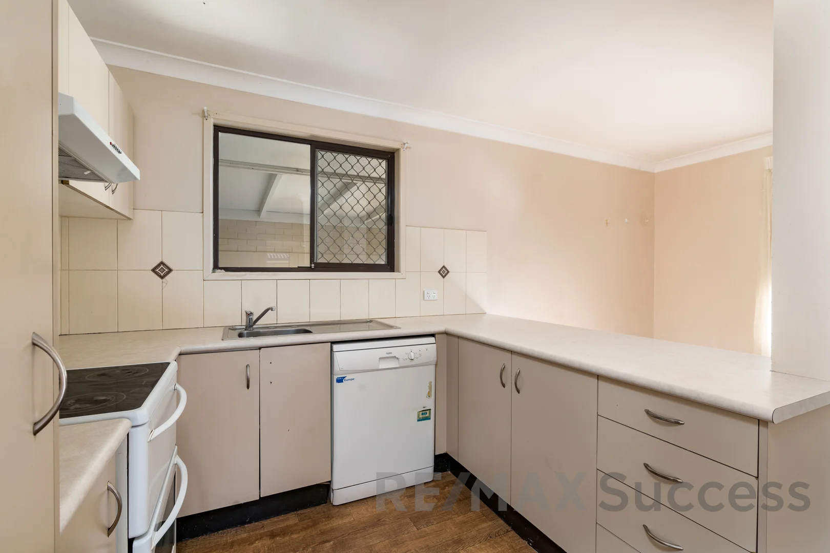 Additional image 3 of 1/70 Hursley Road, Newtown QLD 4350