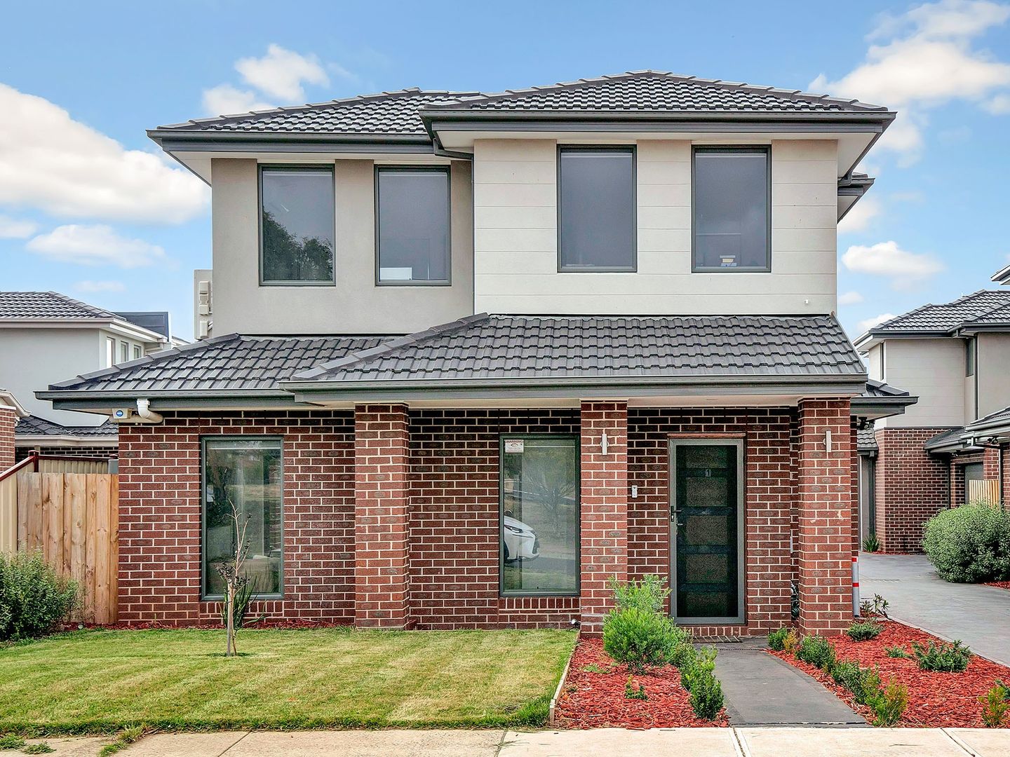 1/2 Albert Road, Sydenham VIC 3037