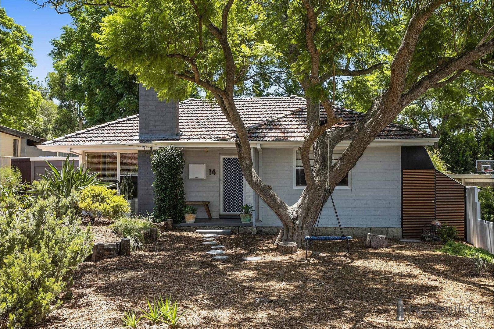 3 bedrooms House in 14 Batten Street COOLBELLUP WA, 6163