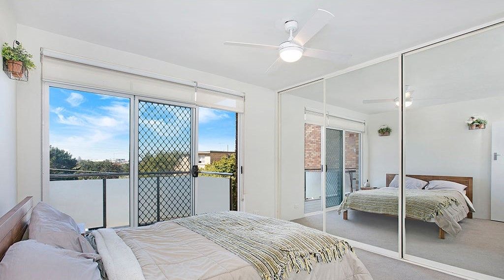 2 bedrooms Apartment / Unit / Flat in 4/18 Burke Road CRONULLA NSW, 2230