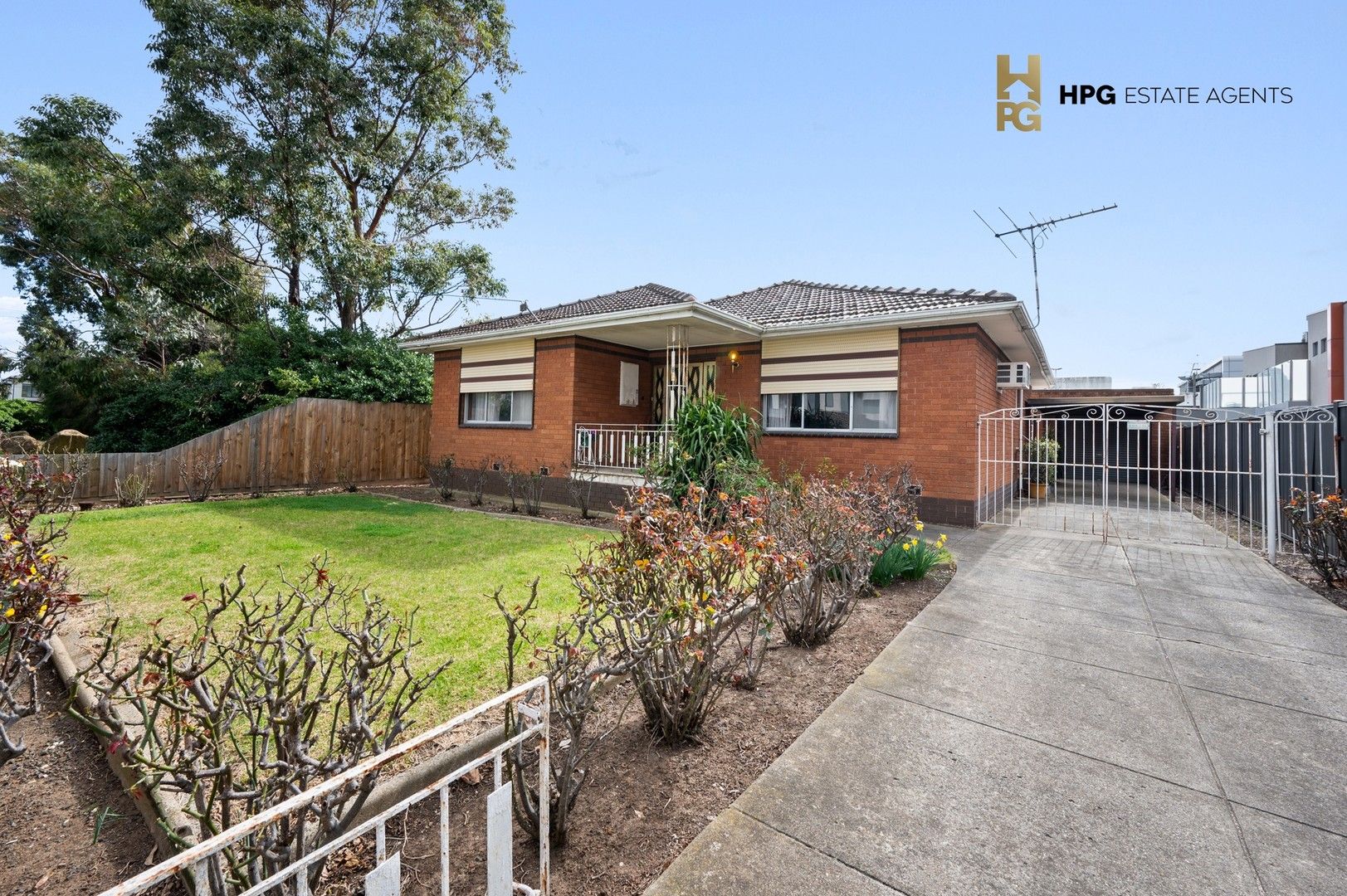 8 Green Street, Airport West VIC 3042, Image 1