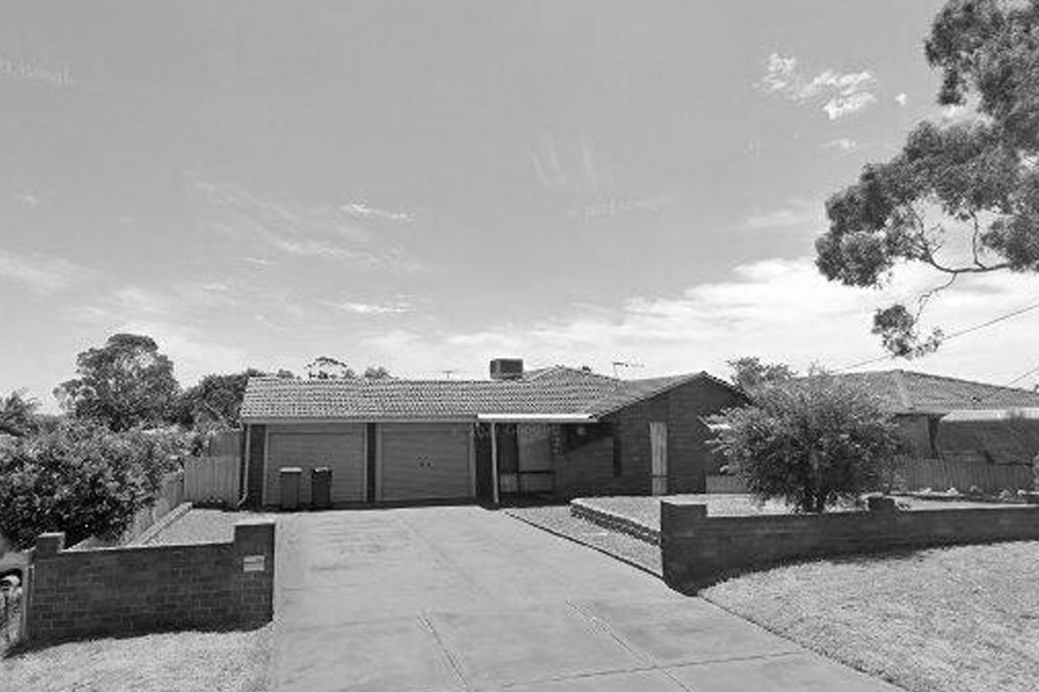 4 bedrooms House in 11 Tanson Road PARMELIA WA, 6167