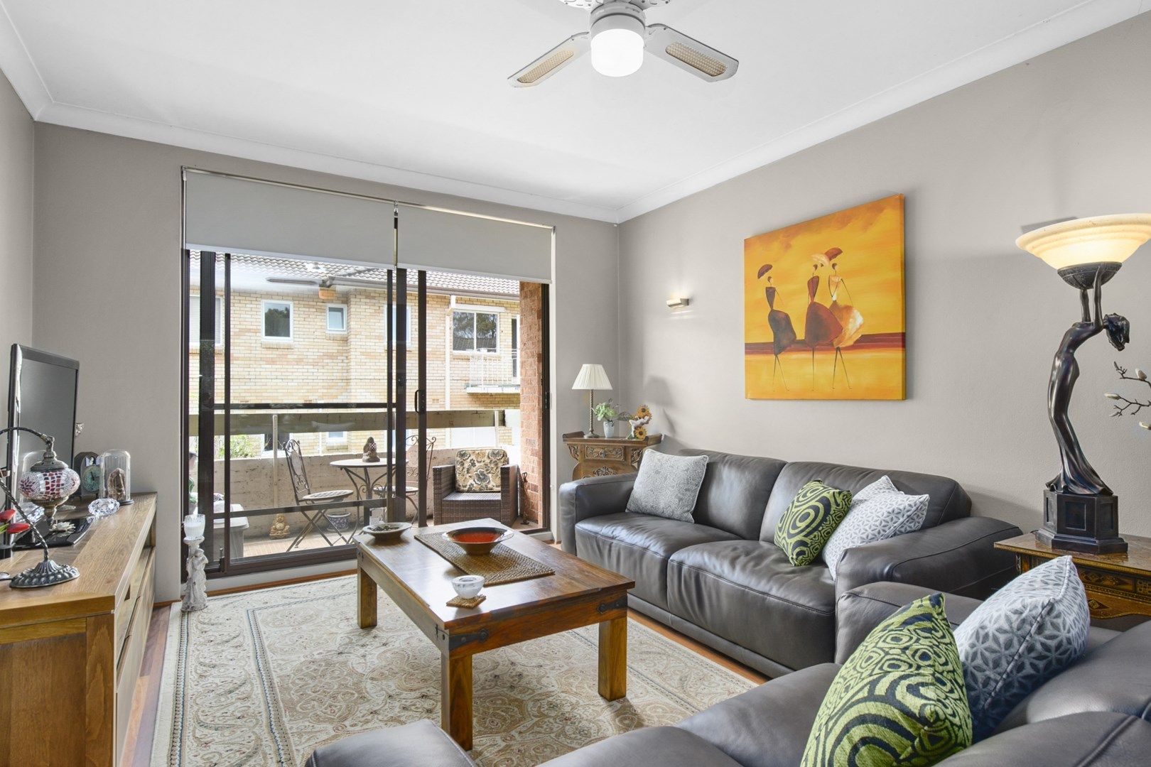 2 bedrooms Apartment / Unit / Flat in 12/133-137 Burns Bay Road LANE COVE NSW, 2066