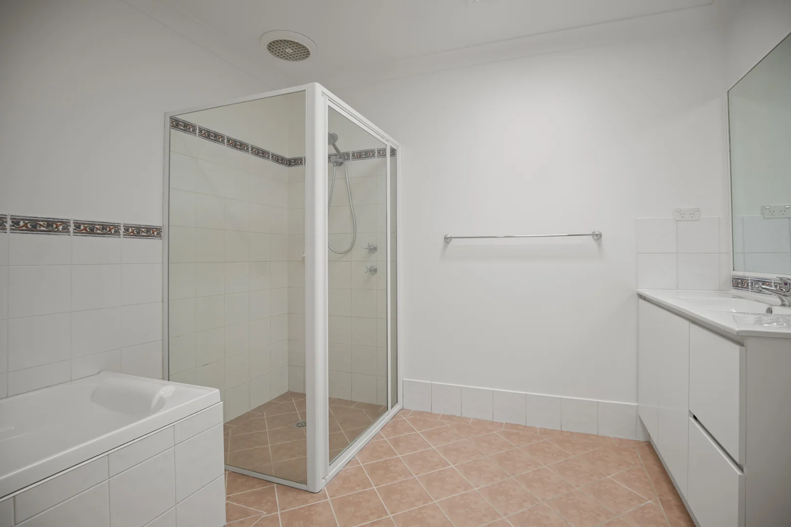 Additional image 9 of 2a Minto Avenue, Long Jetty NSW 2261