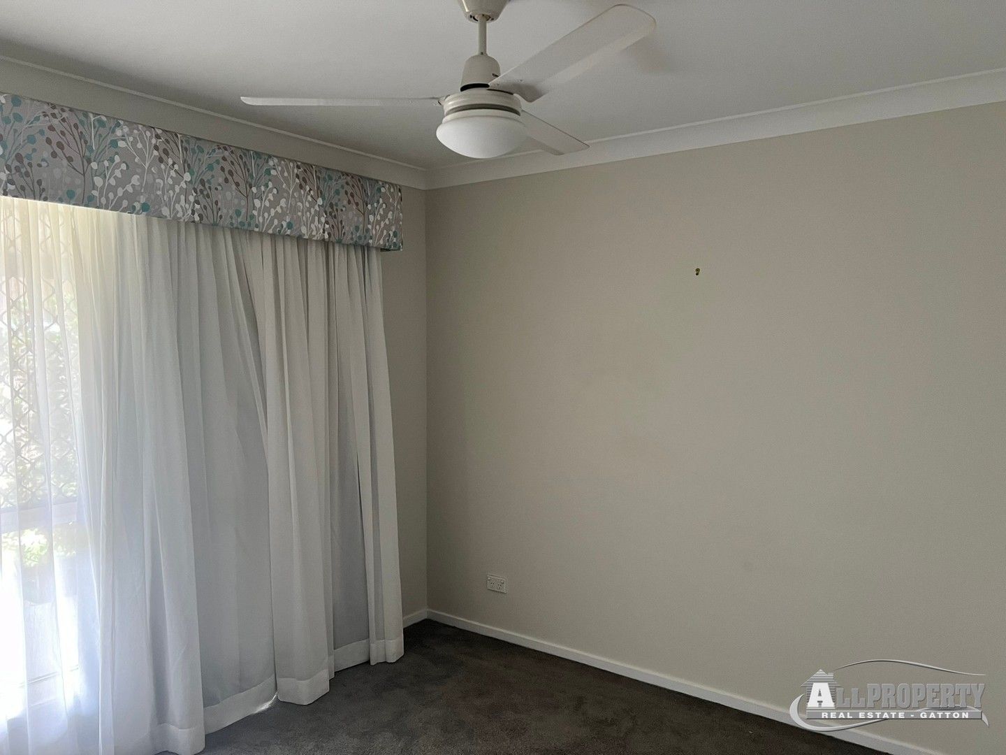 4 bedrooms House in 5 Horizon Court ADARE QLD, 4343