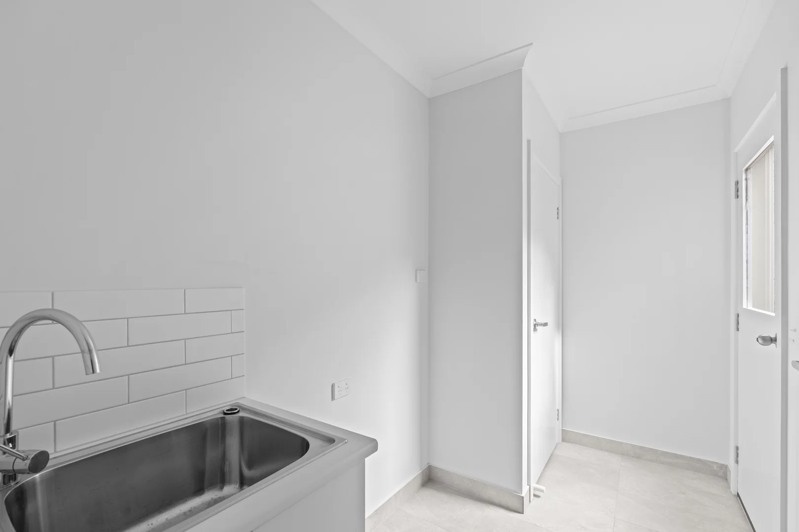 Additional image 14 of R1/6 PENSTONE CRESCENT, Lara VIC 3212