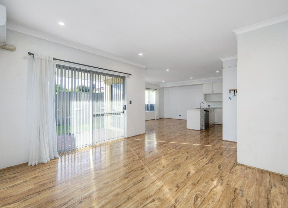 3 bedrooms House in 10A Chaffers Street MORLEY WA, 6062