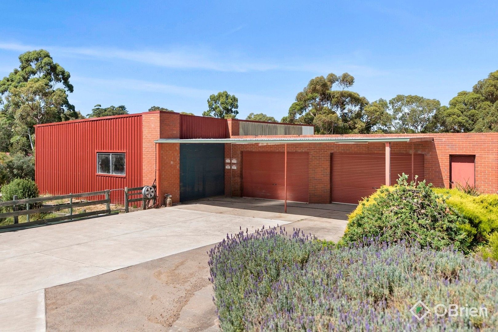 4 bedrooms Acreage / Semi-Rural in 7 Nelson Road TYABB VIC, 3913