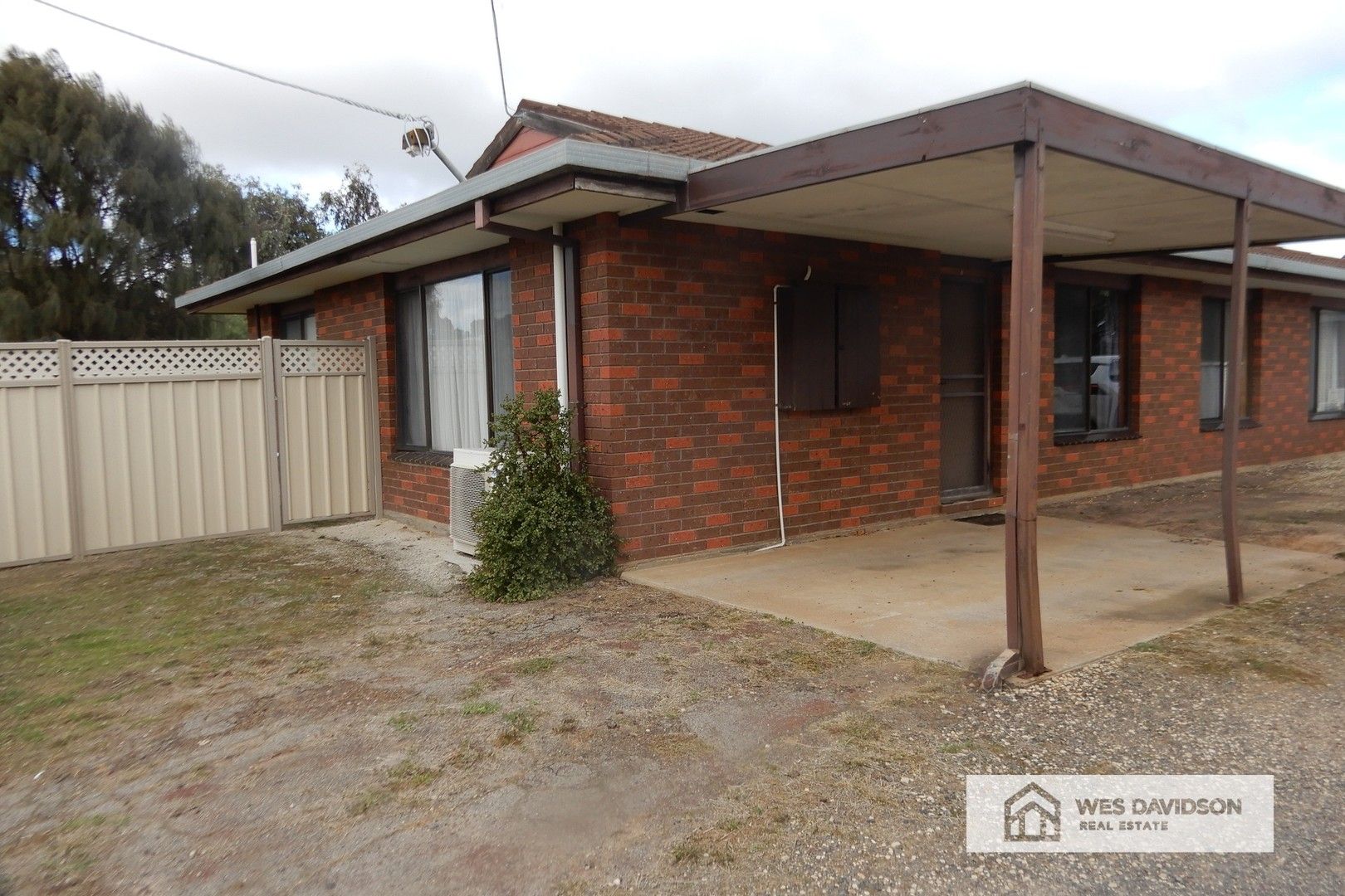 2 bedrooms Apartment / Unit / Flat in 1/18 Williams Road HORSHAM VIC, 3400