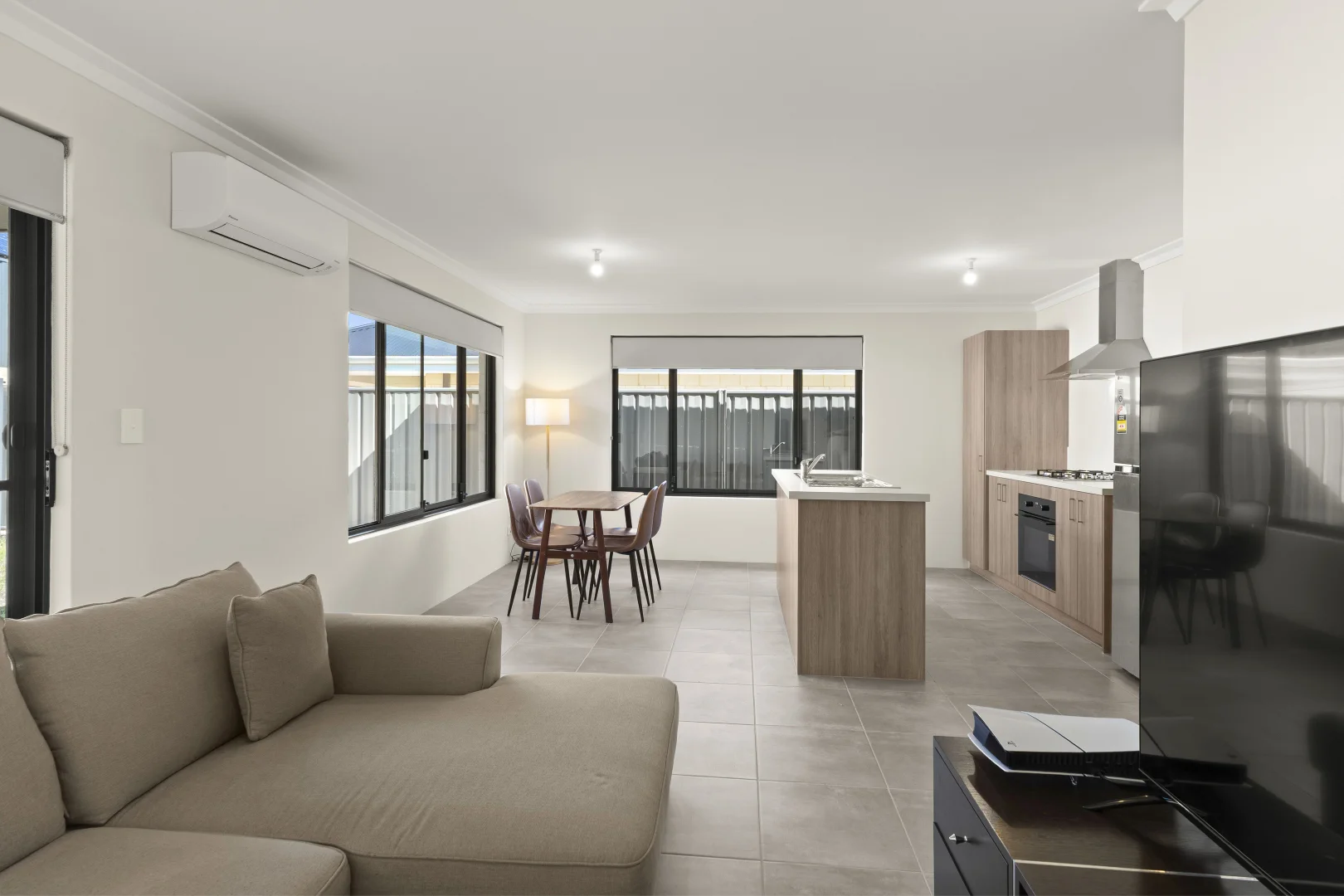 Additional image 3 of 11 Pappinbarra Road, Lakelands WA 6180