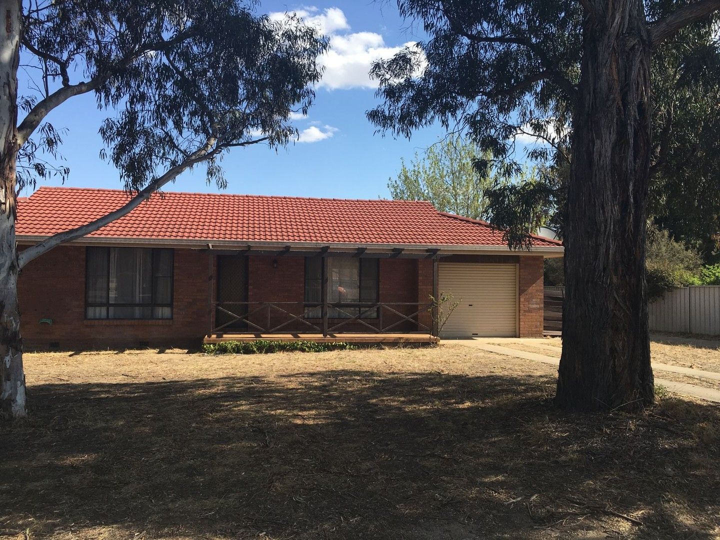 3 bedrooms House in 14 Jayne Close ARMIDALE NSW, 2350