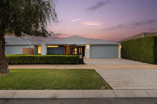 Picture of 21 Lee-Steere Crescent, PIARA WATERS WA 6112