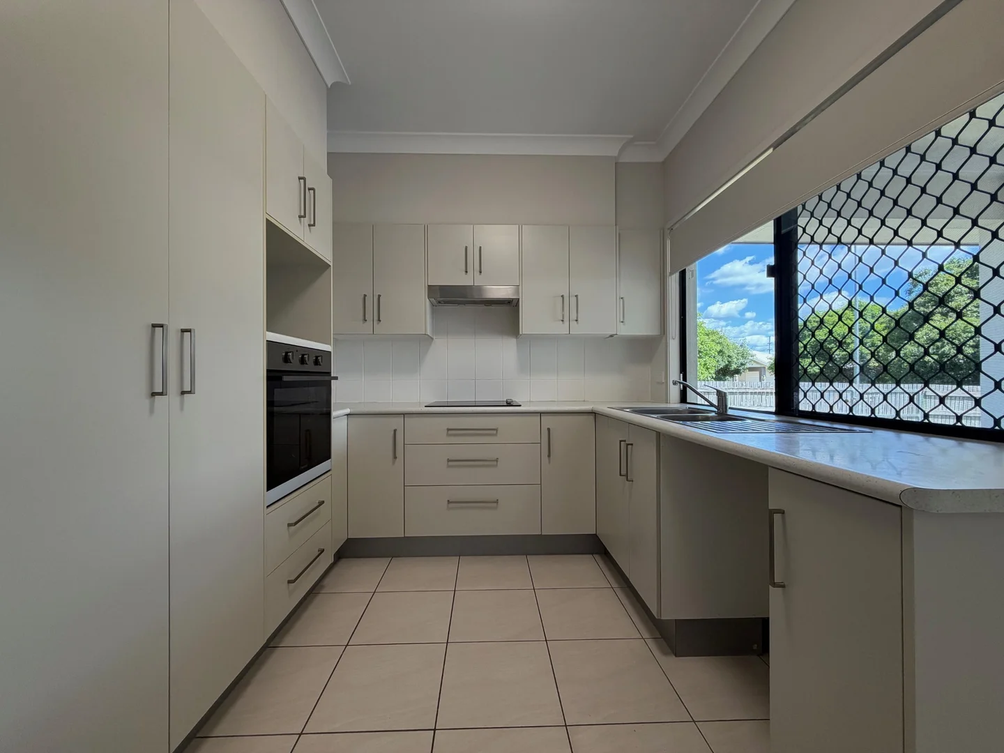 Additional image 4 of 32 Franklin Drive, Mount Louisa QLD 4814