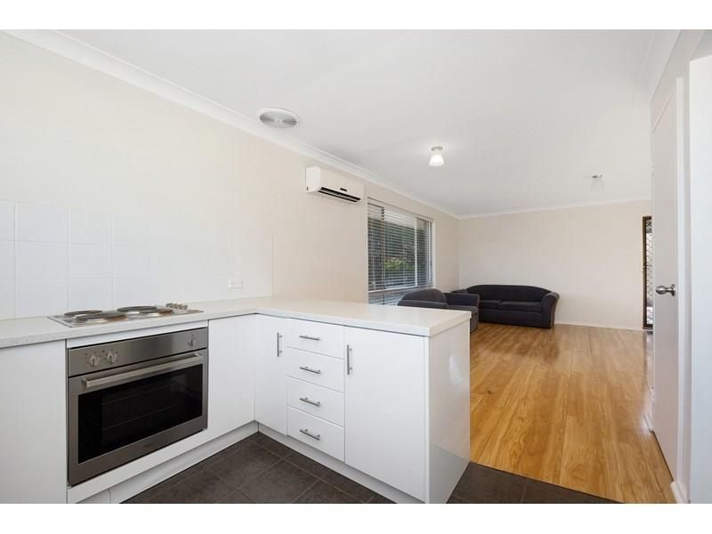 2 bedrooms House in 15A Hilltop Rise WILLETTON WA, 6155