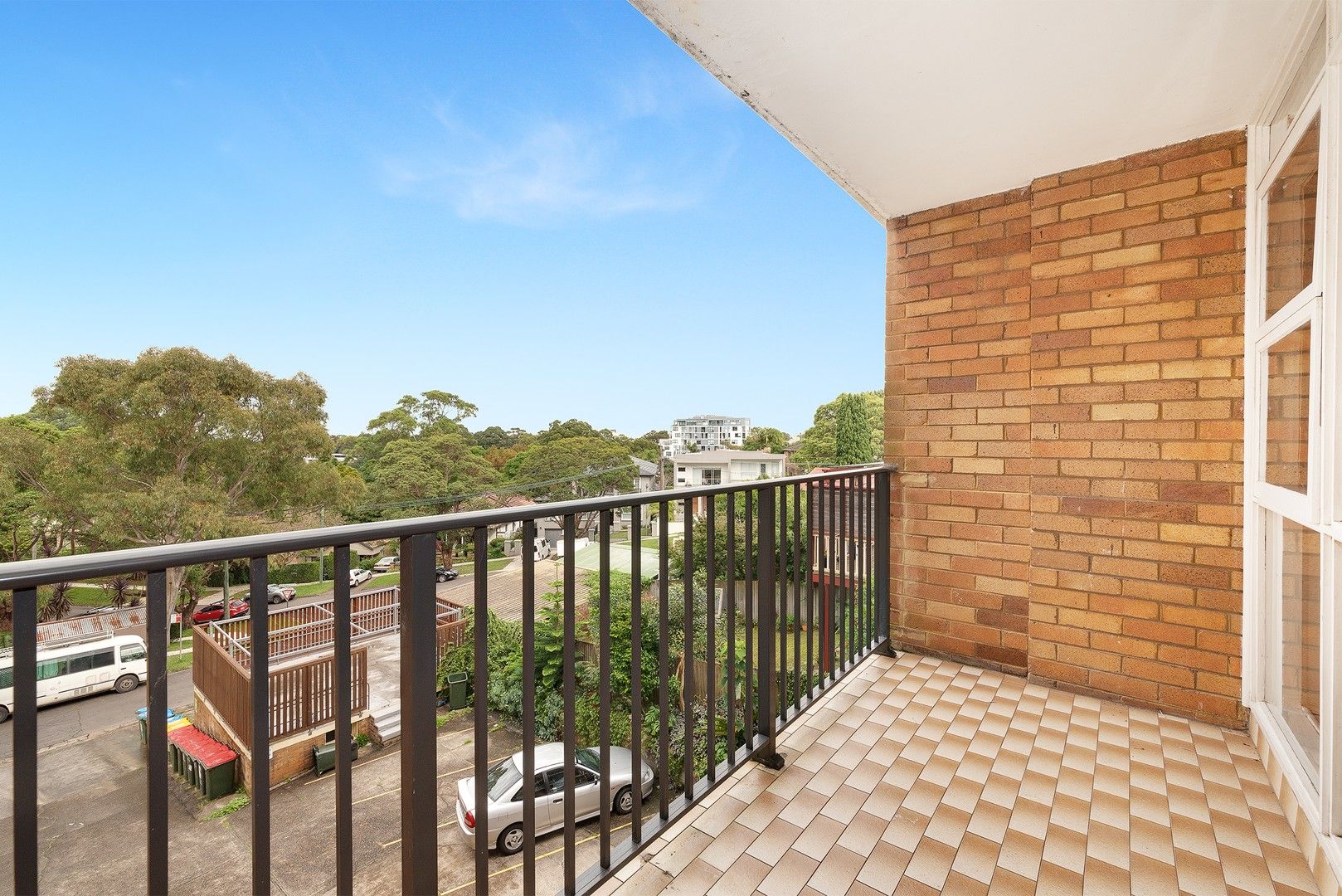 2 bedrooms Apartment / Unit / Flat in 16/22-24 Longueville Road LANE COVE NSW, 2066