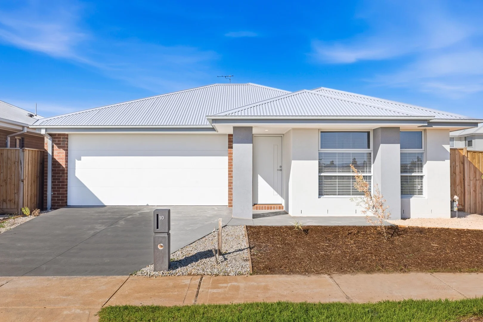 10 Allez Road, Thornhill Park VIC 3335