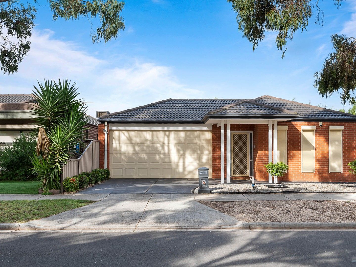 4 bedrooms House in 67 Leichhardt Avenue BURNSIDE HEIGHTS VIC, 3023