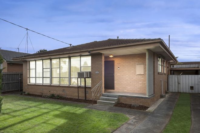 Picture of 8 Hitchcock Street, BREAKWATER VIC 3219