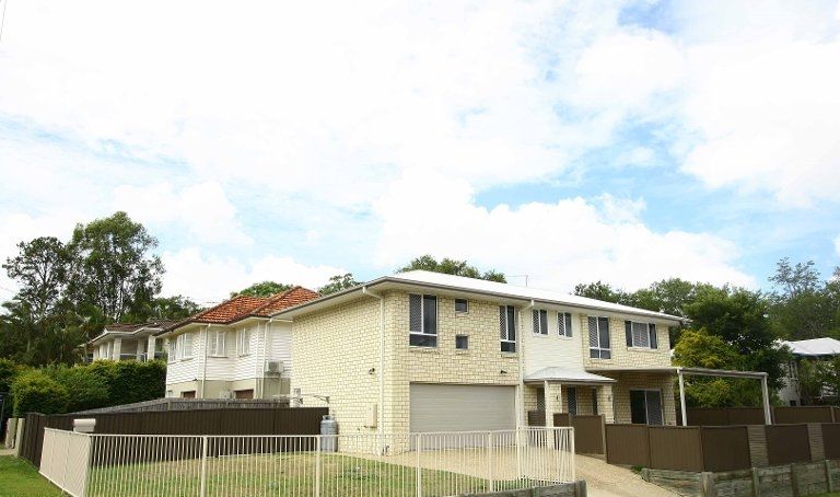 4 bedrooms House in 106 Ardoyne Road OXLEY QLD, 4075