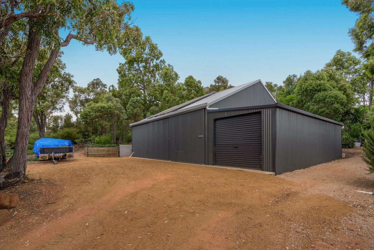 18 Paull View, Bedfordale WA 6112, Image 2