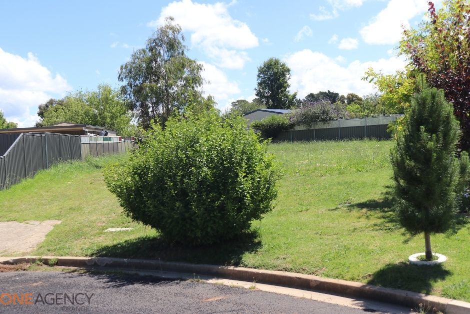 8 Tasha Place, Orange NSW 2800, Image 1