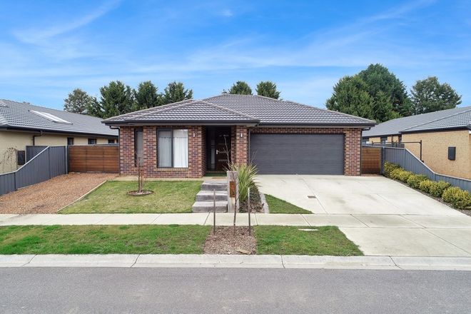 Picture of 13 Peak Court, MANSFIELD VIC 3722