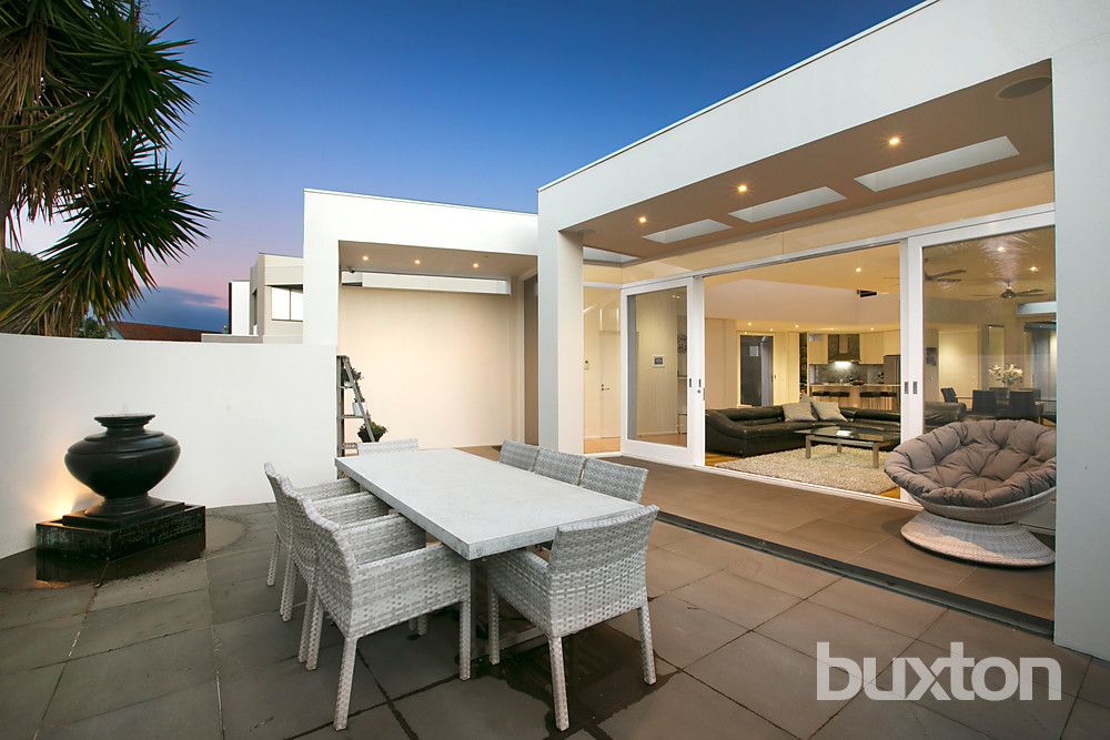 3 Cliff Grove, Beaumaris VIC 3193, Image 2