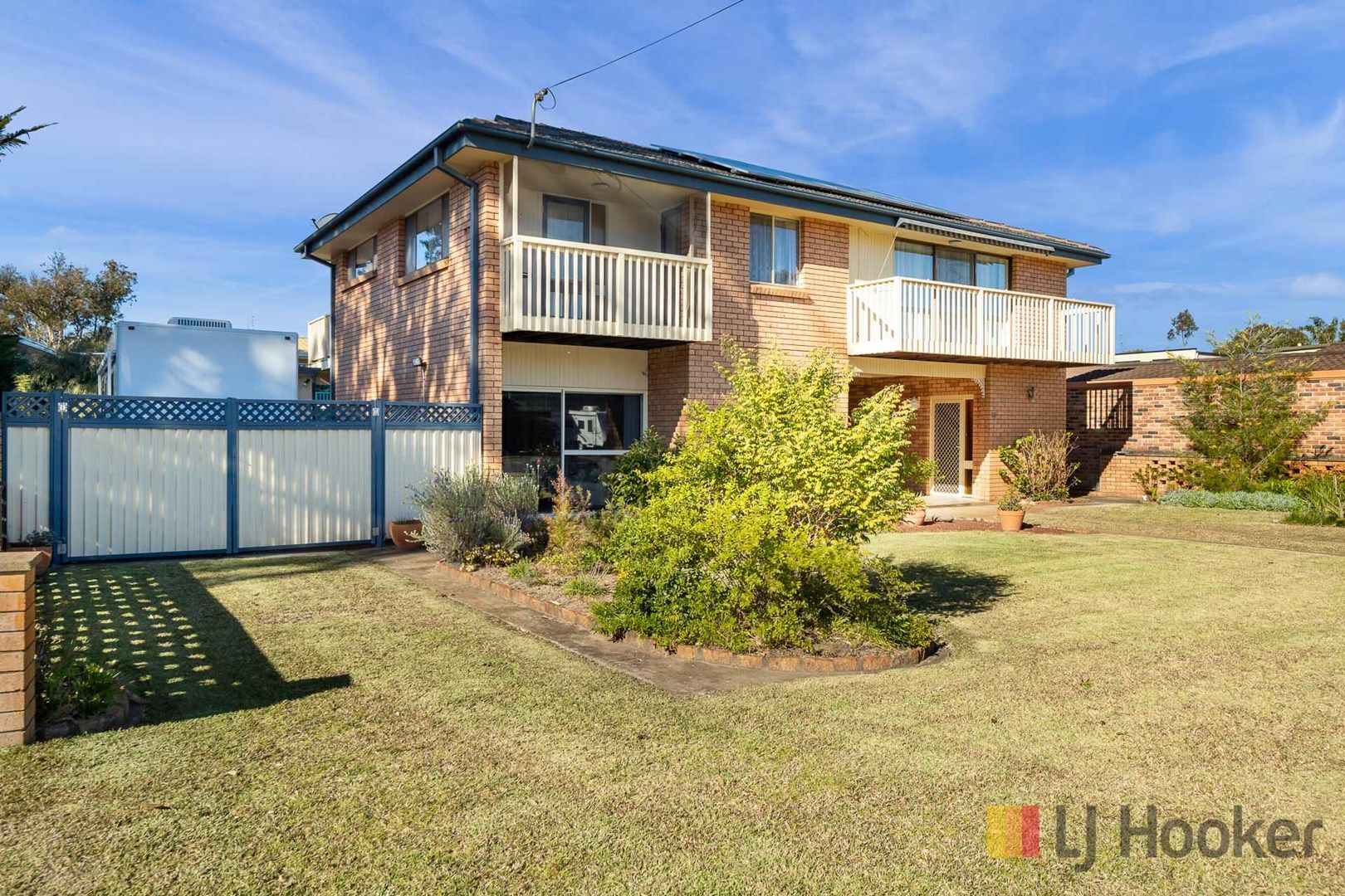 12 Wallaringa Street, Surfside NSW 2536