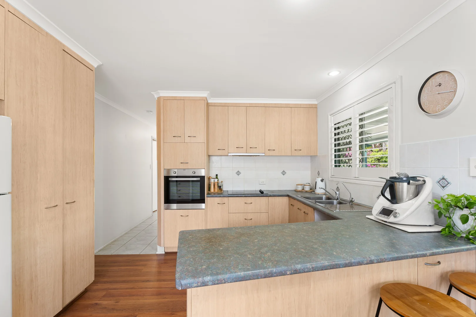 Additional image 3 of 12 Richard Street, Urangan QLD 4655