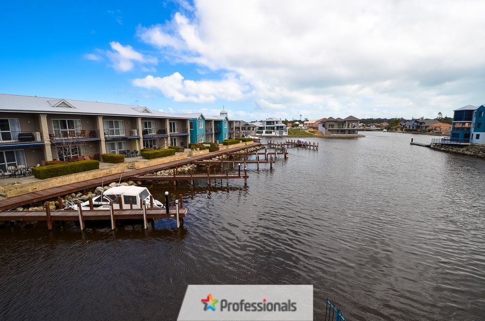 2 bedrooms Apartment / Unit / Flat in 3/20 Apollo Place HALLS HEAD WA, 6210