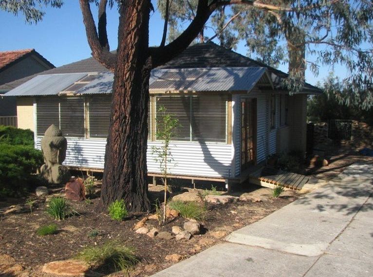 3 bedrooms House in 27 Clianthus Way KOONGAMIA WA, 6056