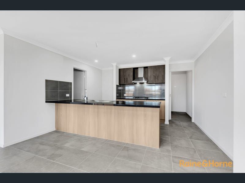 1 Toad Road, Clyde North VIC 3978, Image 1