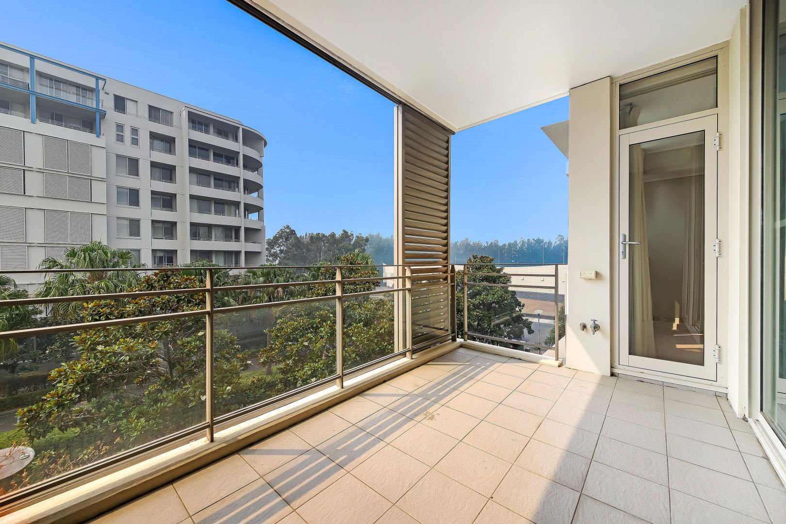 302/1 The Piazza, Wentworth Point NSW 2127, Image 2