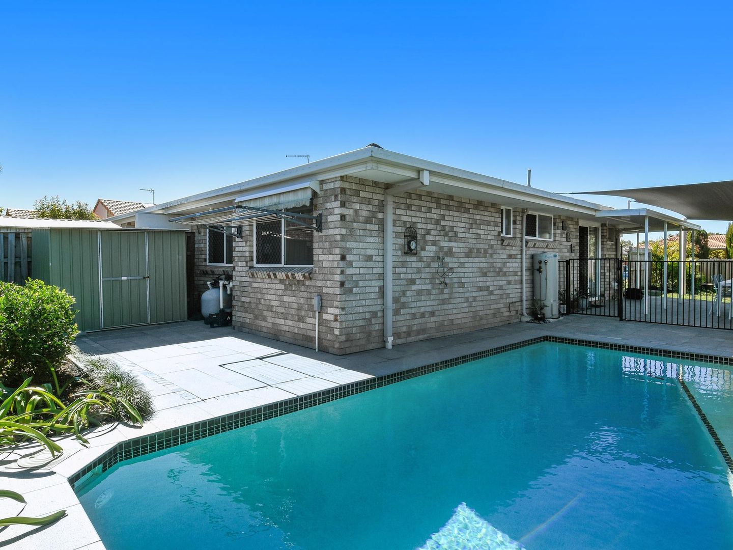 2/2 Summerwine Street, Burleigh Waters QLD 4220, Image 2