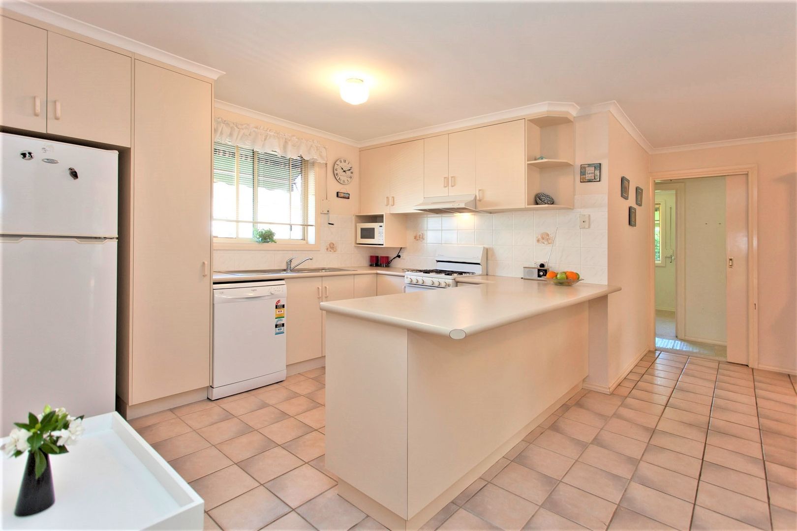 8 Bullara Ct, Springdale Heights NSW 2641, Image 1