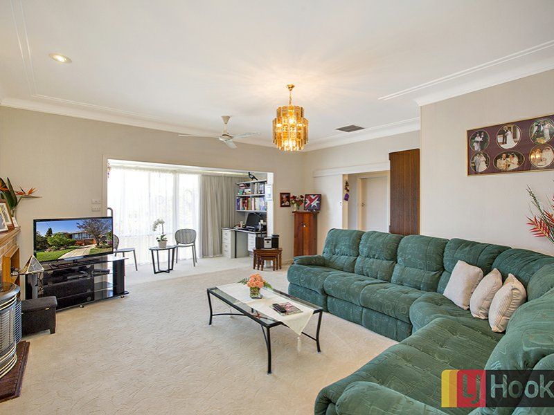 65 Hillvue Road, Hillvue NSW 2340, Image 1