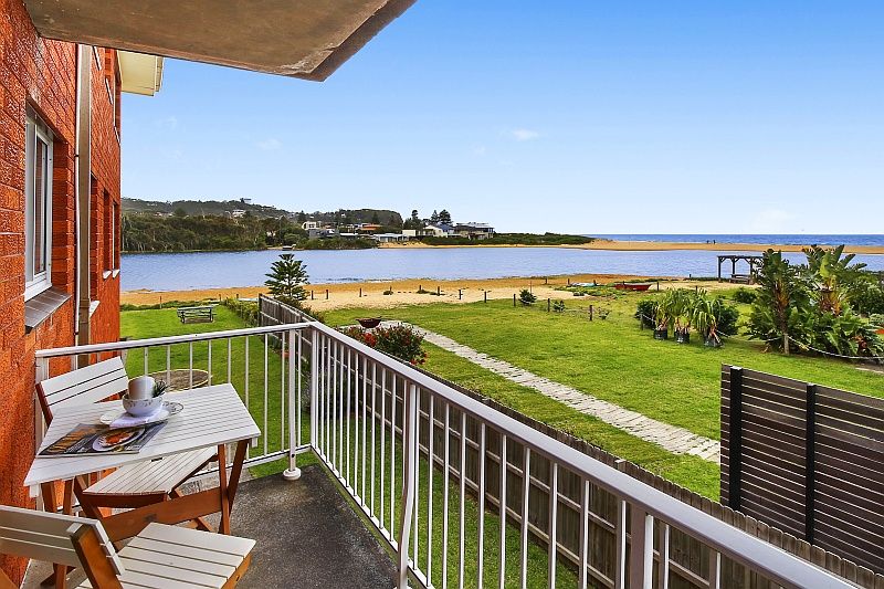 3/9 Ficus Avenue, Avoca Beach NSW 2251, Image 2