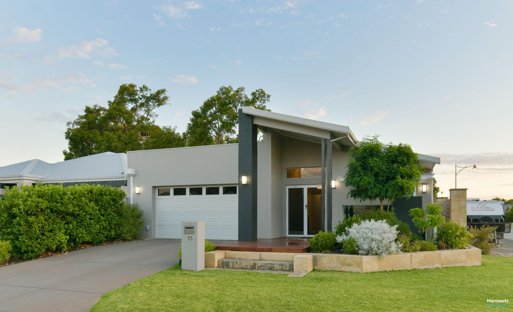 4 bedrooms House in 13 Flame Tree Loop BALDIVIS WA, 6171