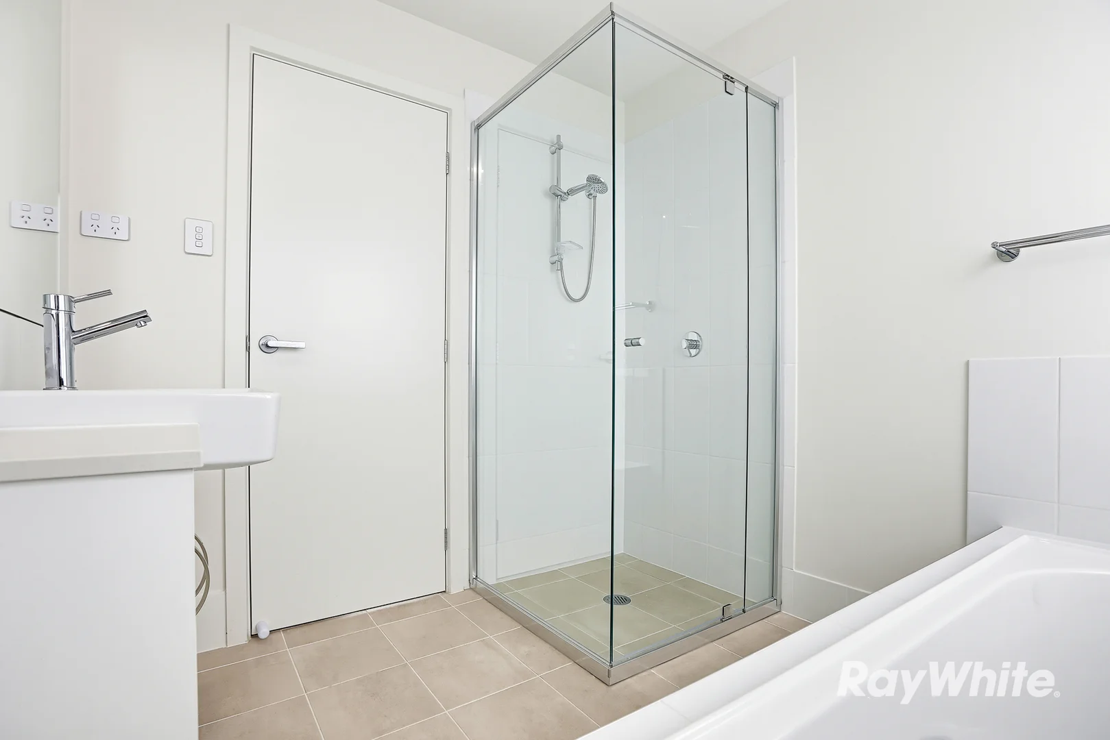 38 Twenty Eighth Avenue, Austral NSW 2179 - House For Rent | Domain