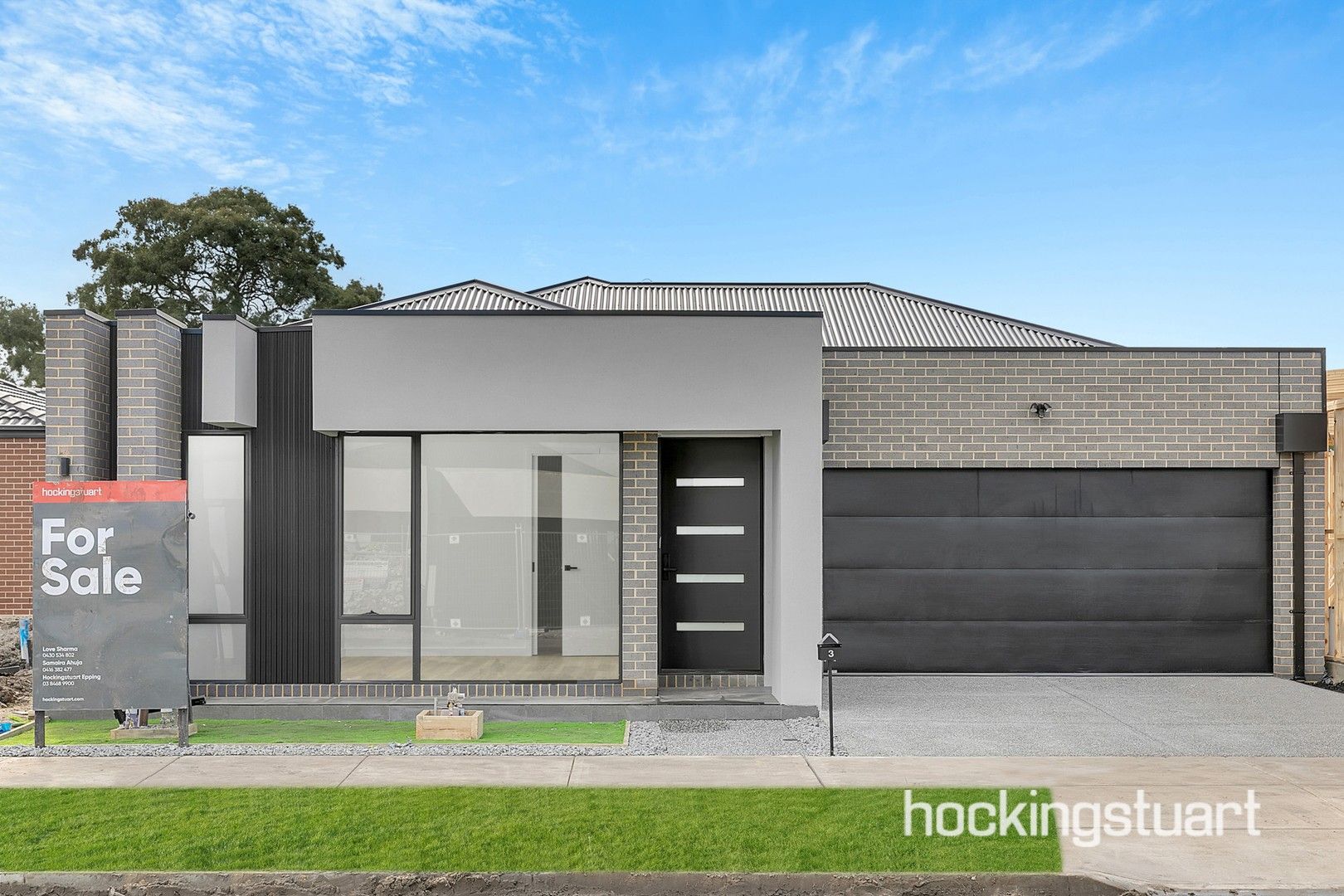 4 bedrooms House in 13 Dartmouth Road WOLLERT VIC, 3750