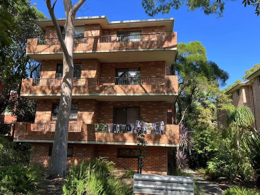 2 bedrooms Apartment / Unit / Flat in 3/63 Dora Street HURSTVILLE NSW, 2220