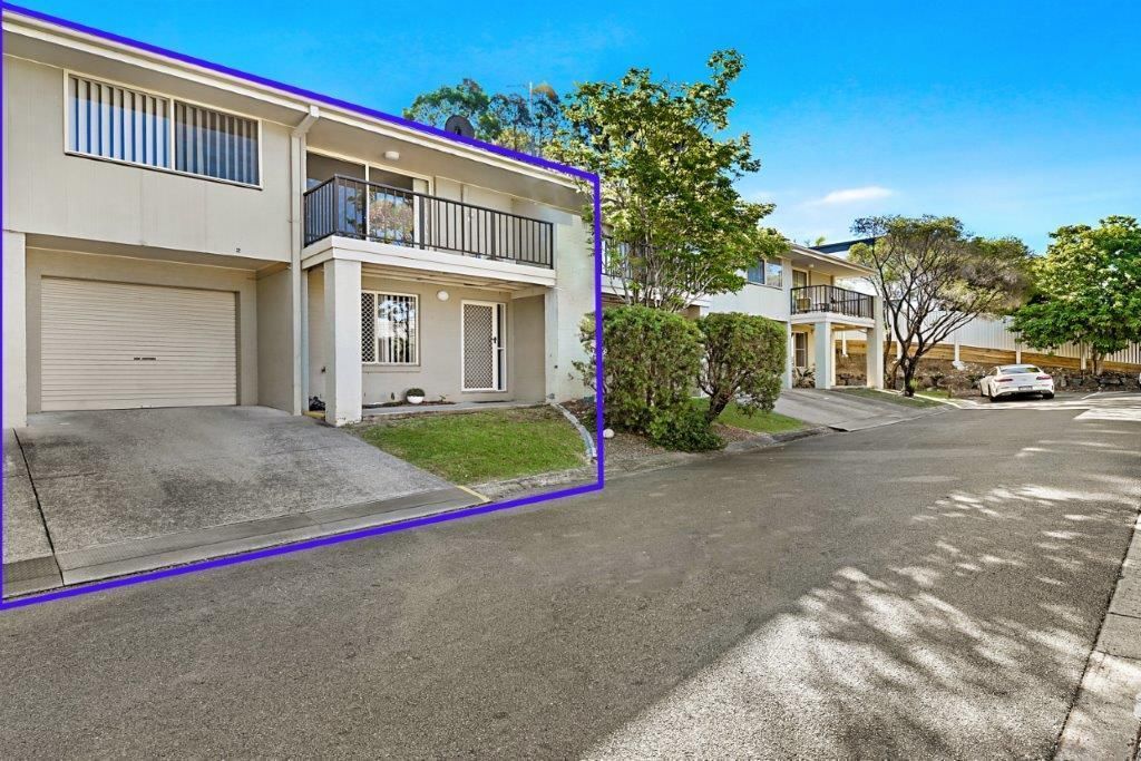 2/3 Arundel Drive, Arundel QLD 4214 Domain